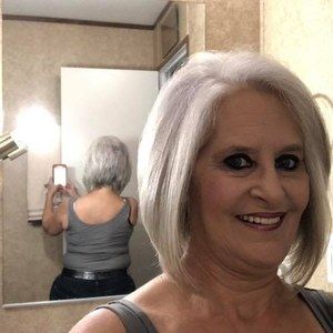 Meet your Posher, Candace